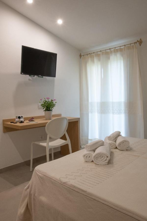 Tarsis Guest House Baunei Exterior photo